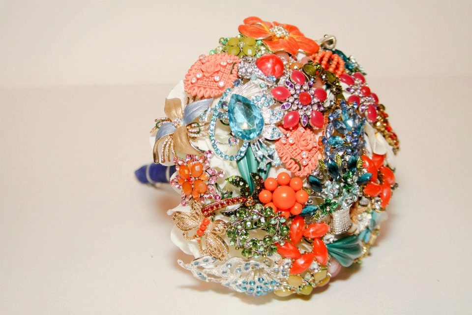Deposit on a Custom Bridal Vintage Brooch Bouquet