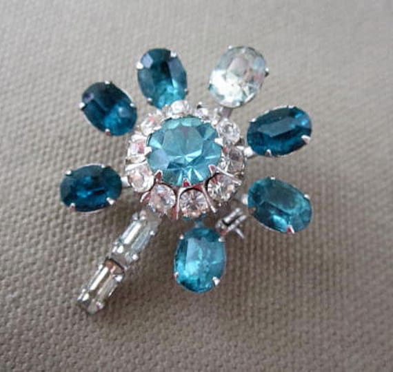 Vintage Coro Signed Teal Blue Rhinestone Flower Brooch