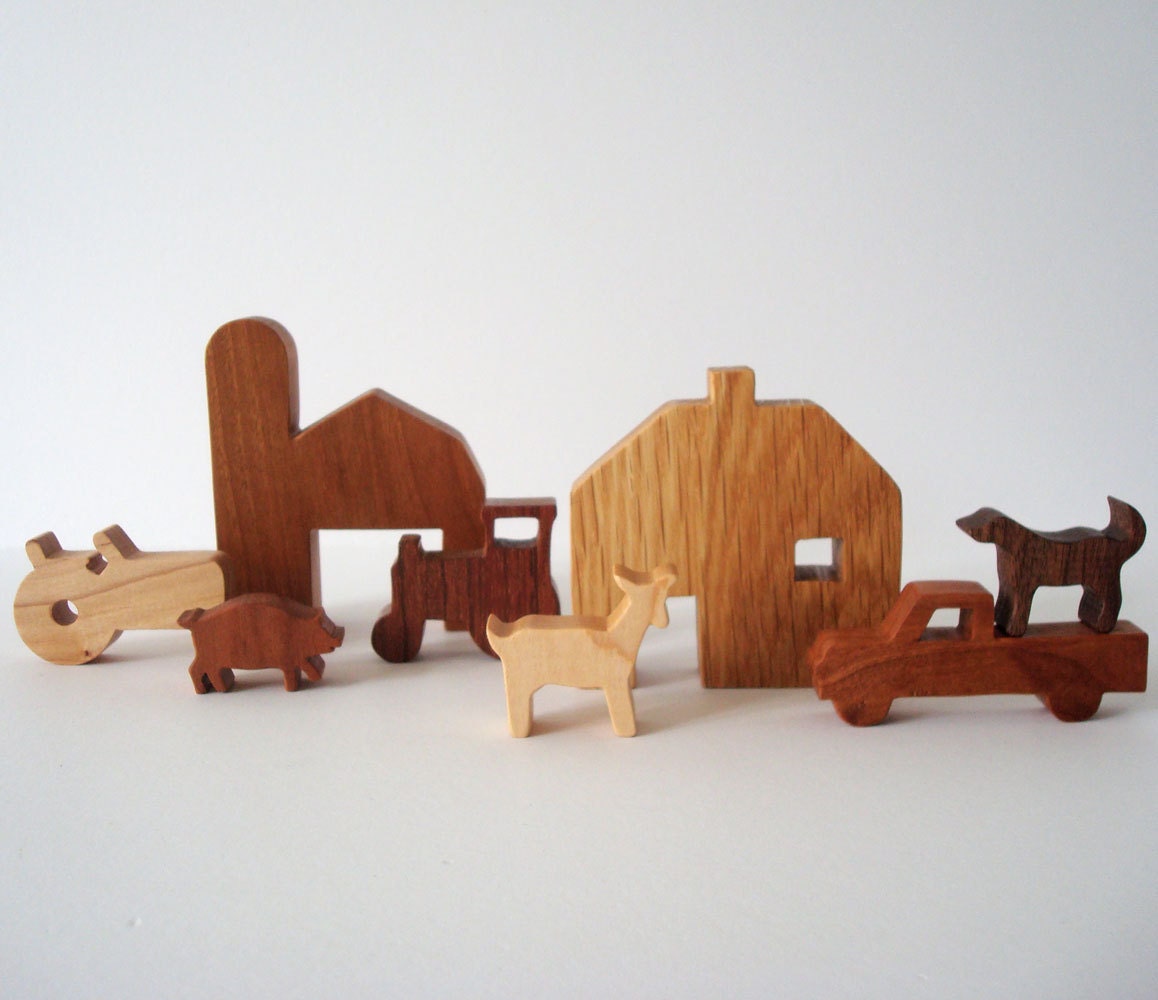 Waldorf Wooden Miniature Farm Toy Set 8 Pieces