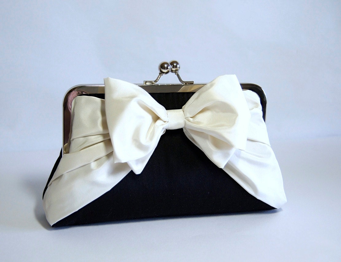 EllenVintage Silk Bow Clutch in Black and Ivory, Wedding clutch, Wedding bag, Bridal clutch, Wedding purse, Bridesmaid clutch