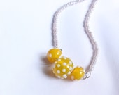 Dottie (yellow lampwork beads with white dots, gemstone, bead necklace)