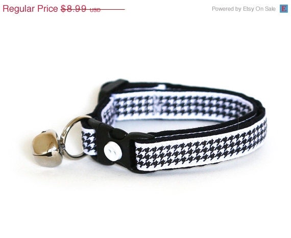 ON SALE Houndstooth Cat Collar - Black on White - Small Cat / Kitten Size