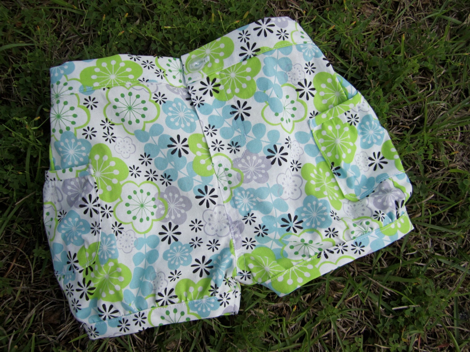 Girl's Bubble Shorts - Flower Print: Size 2T