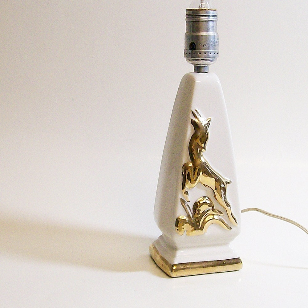 Vintage Ceramic Table Lamp / Mid Century  Deer / White and Gold