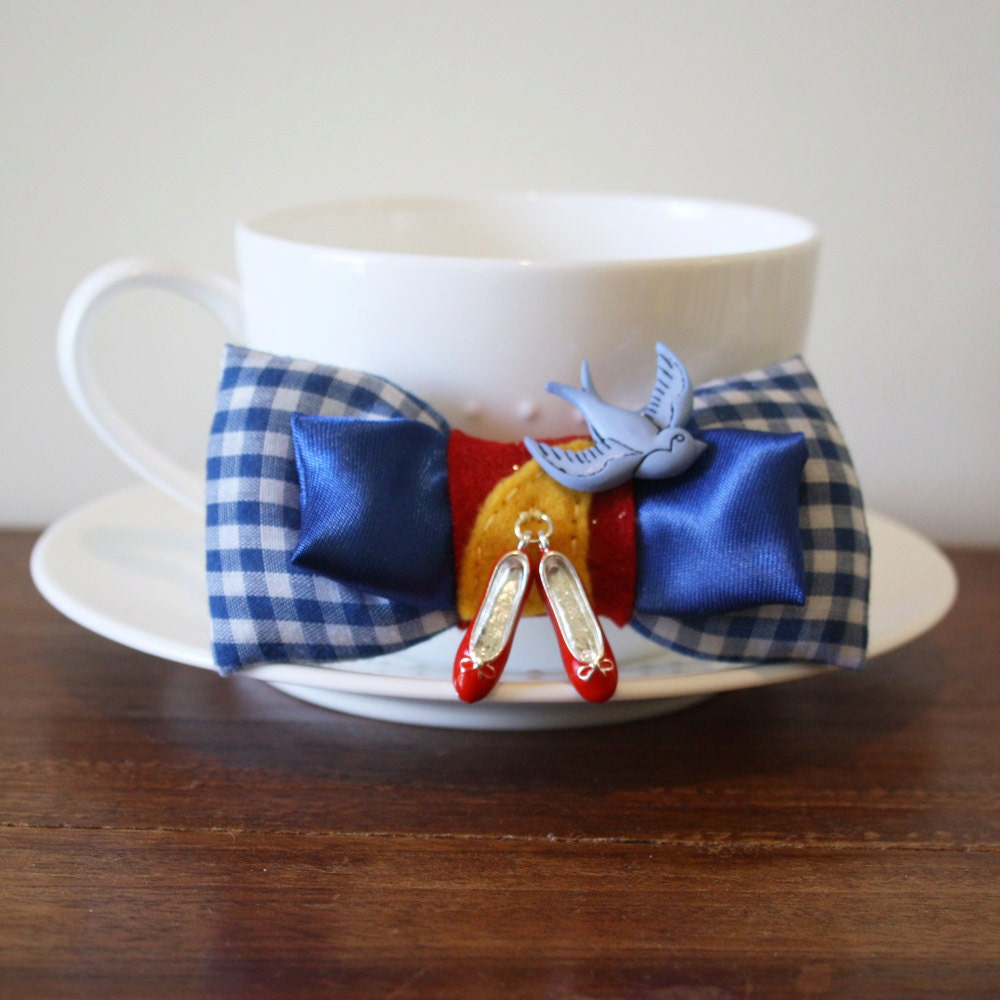 Over the Rainbow Bow by Winnifreds Daughter