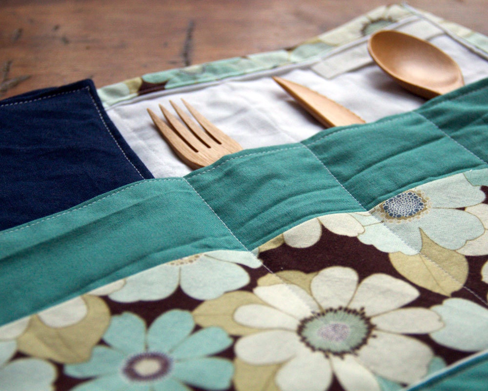 Portable Placemat with Reusable Cloth Napkin