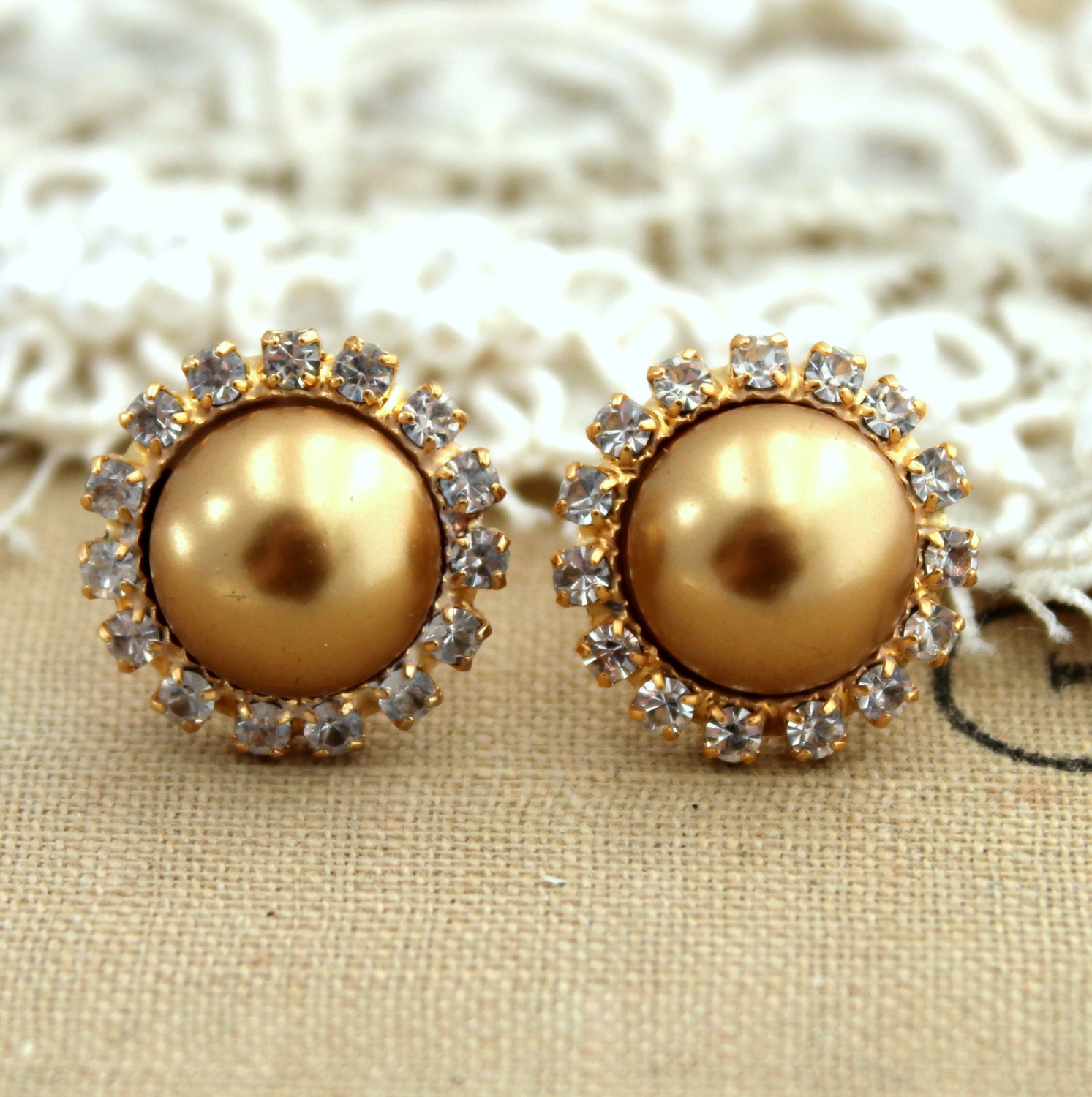 Stud earring Gold Brown pearls, bridal earrings, bridesmaids earrings - 14k plated gold post earrings real swarovski pearls.