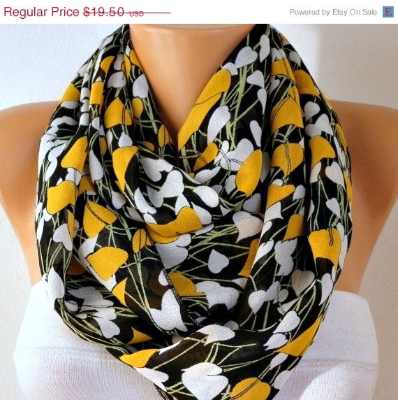 BIG SALE Heard - Infinity Scarf Shawl Circle Scarf  Loop  Scarf Gift -fatwoman - LOVE - Heart