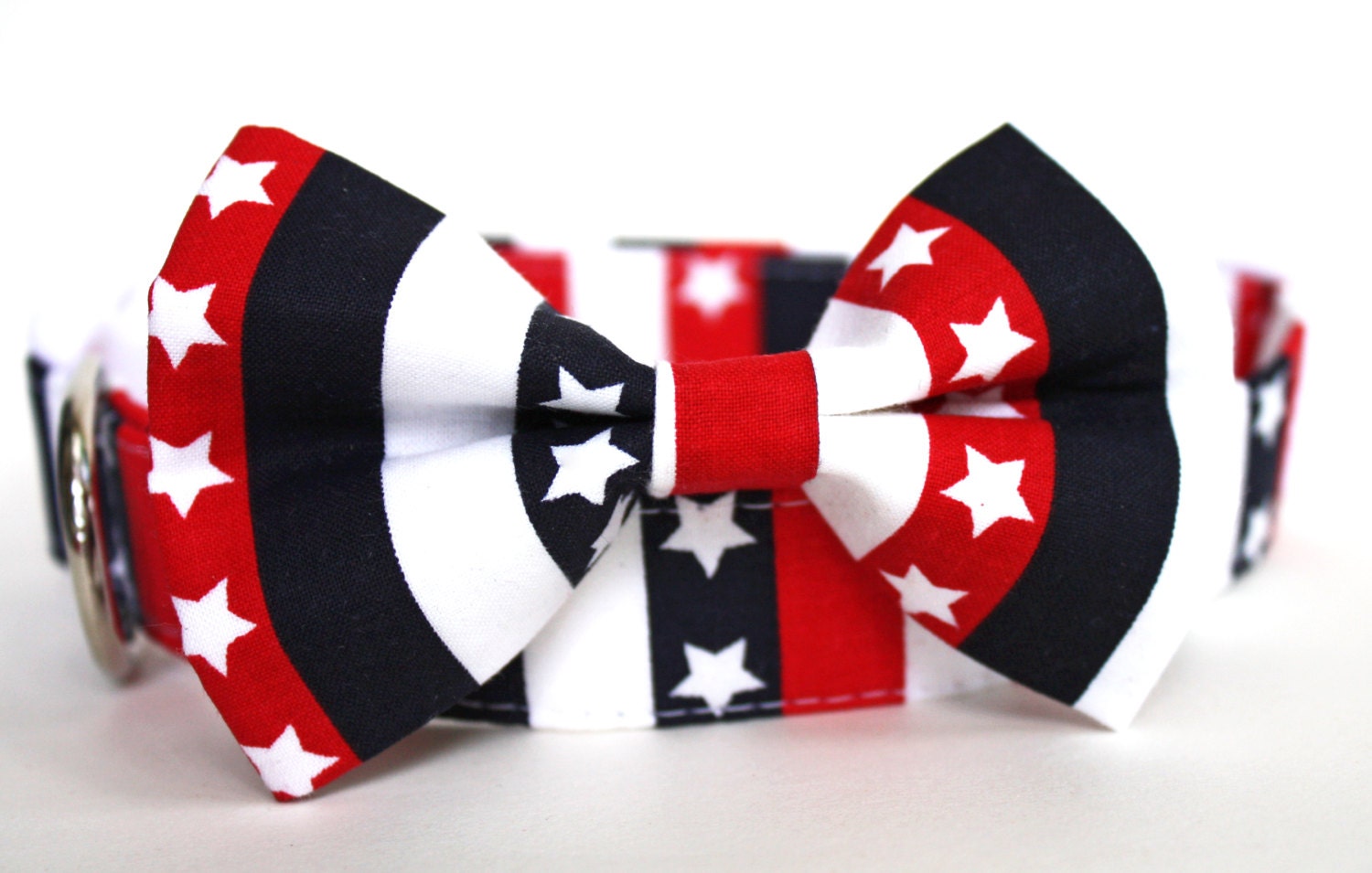 Americana Retro Stars & Stripes Dog Collar and Bow Tie Set - Patriotic 4th of July Dog Collar and Bow Tie