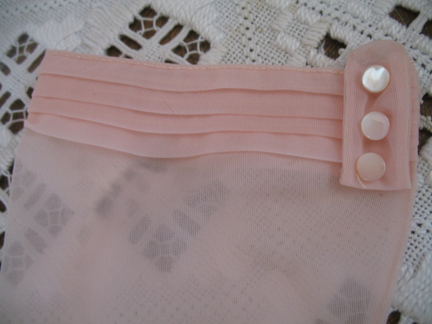 1950's Long Pink Gloves