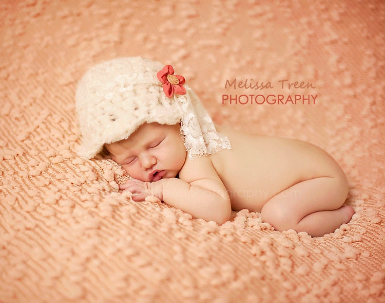 crochet baby hat - neutral beige with flower & lace - newborn baby photography props