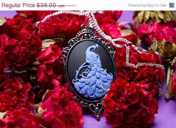 Peacock Cameo Necklace - Violet Blue - Fantasy Jewelry
