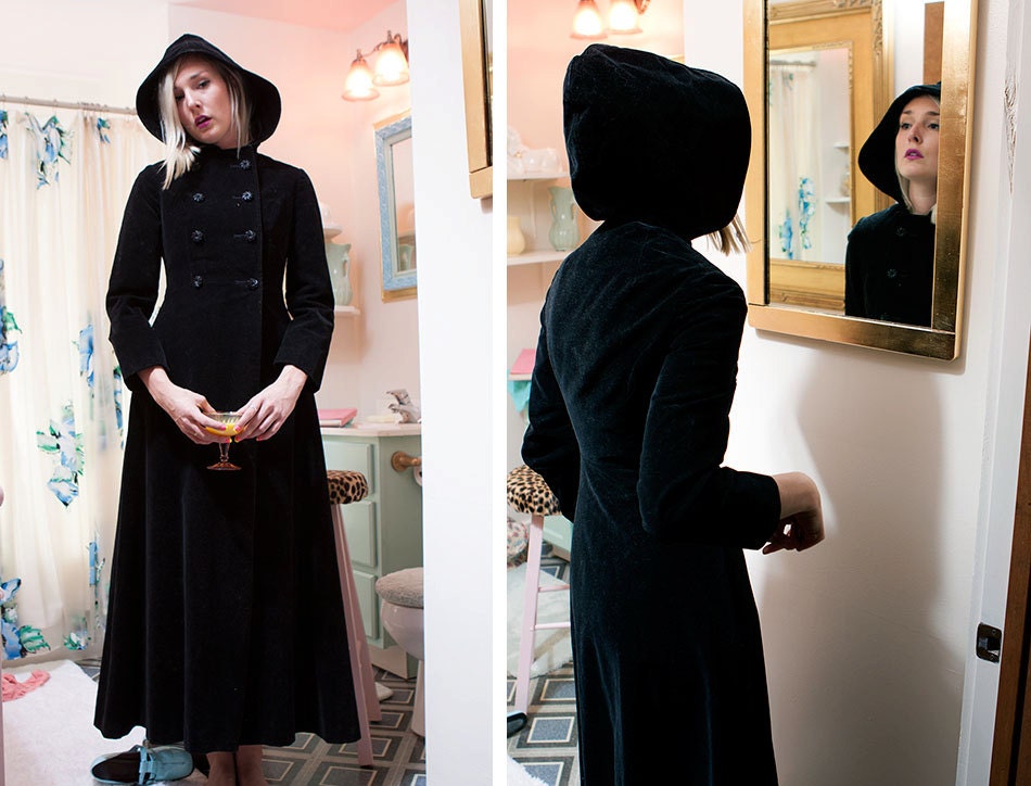 vintage victorian style black crushed velvet long coat gothic witchy  women's fully lined small medium