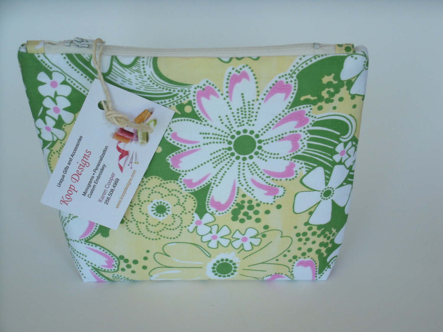 Floral Print Cosmetic Bag/Zipper Pouch