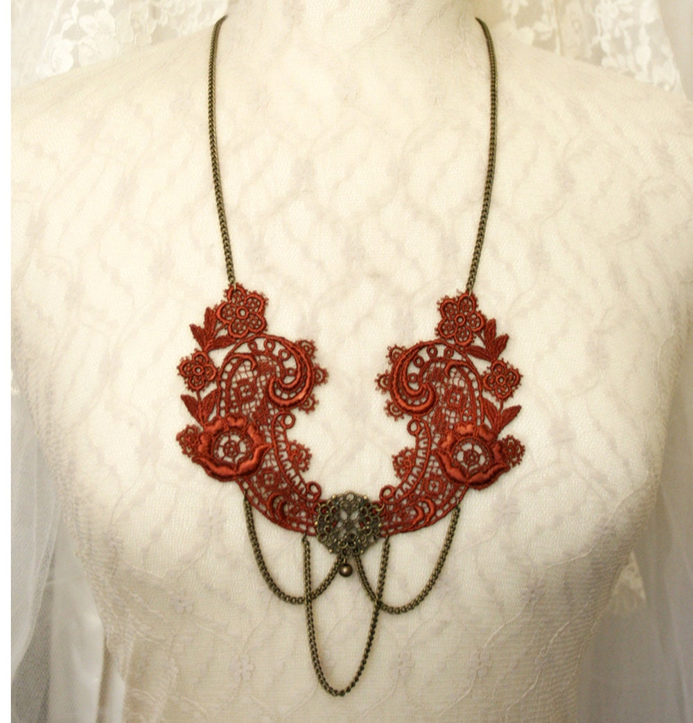 lace necklace -SYBIL- burnt orange