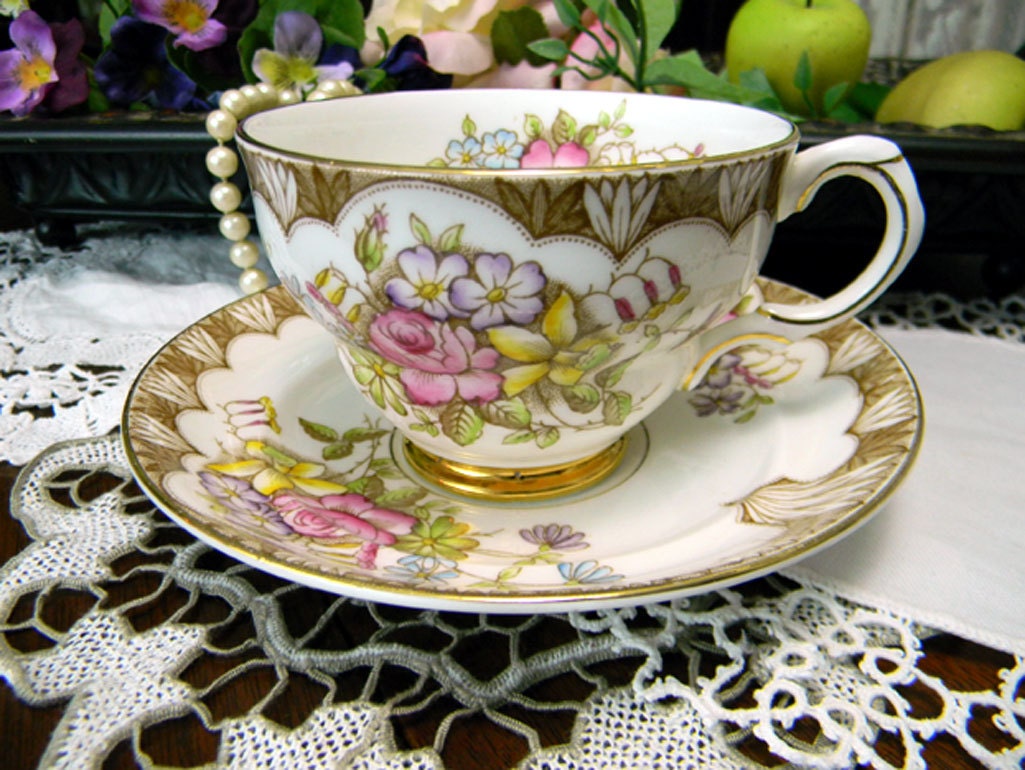 Rosina Tea Cup and Saucer Teacup - 1950s Bone China Cups England - 9771