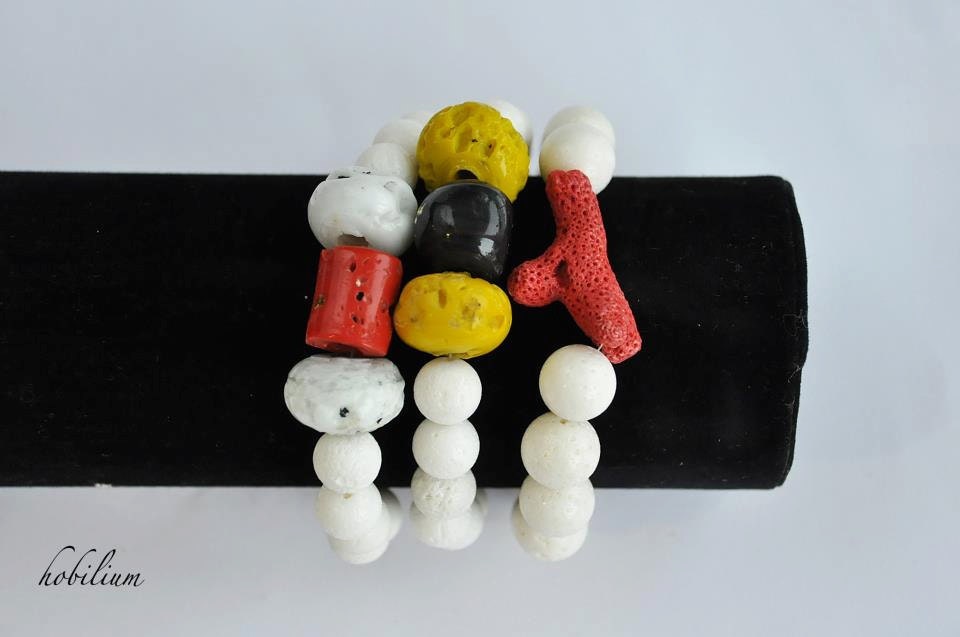 white coral and red  coral bracelet,trend jewelry,valentine days