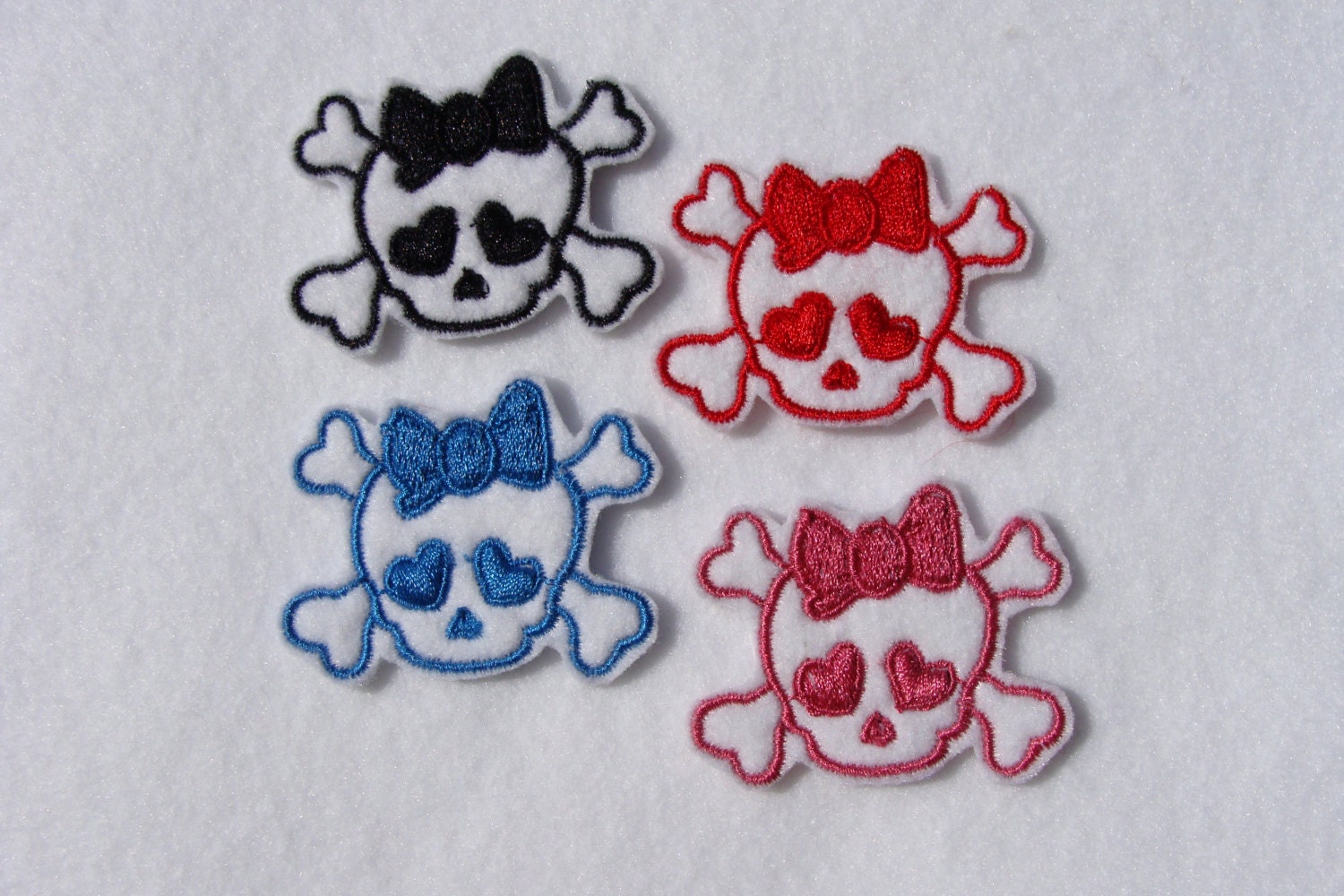 SKULL - Machine Embroidered Embellishments / Appliques