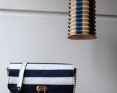 handbag "Gisèle" vintage navy blue and white leather