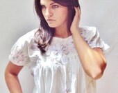 Vintage 80s White Cotton Mexican Embroidered Sun dress Dress S M Peasant Dress