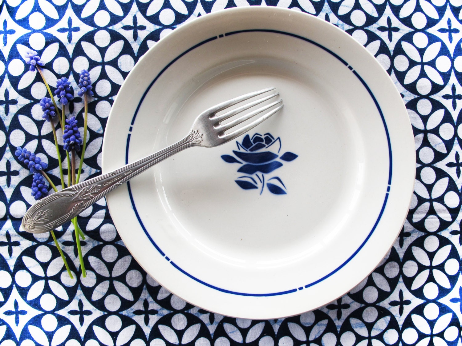 set of 4 Vintage French Plates with Rose Pattern, blue and white
