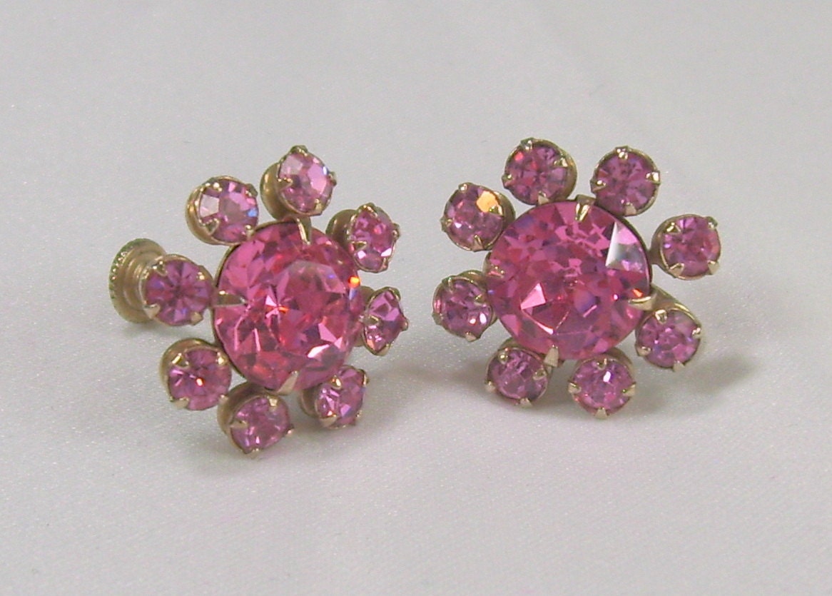 Vintage Earrings Pink Rhinestone Round Flower Gold Tone Prong Set Screw On