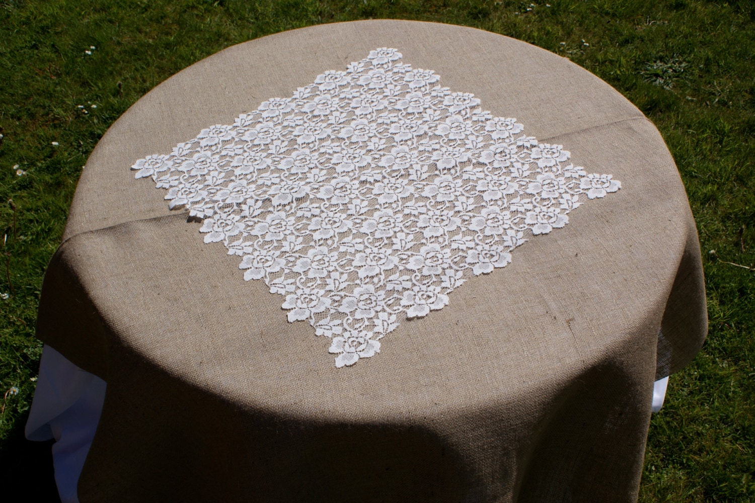 Lace table centerpiece - ivory