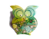 OWL brooch  - one of a kind , polymer clay - broche chouette hibou,  Kelly green, emerald, pastel blue rose - owl collectibles - Chifonie
