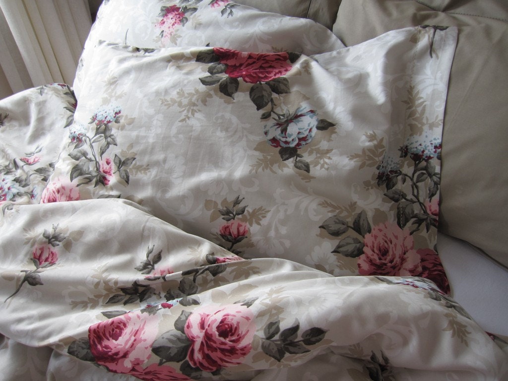 Pink Floral duvet cover - Shabby chic bedding - pink red rose floral Queen duvet cover Turkish cotton embroidered pillow cases