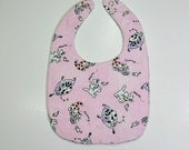 Child's bib, kitten design
