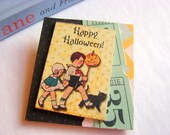 Halloween Brooch - Happy Halloween Boy Girl Pumpkin Black Cat - X Lg 3D Dimensional Paper and Chipboard Decoupage Pin Badge - Vintage Retro