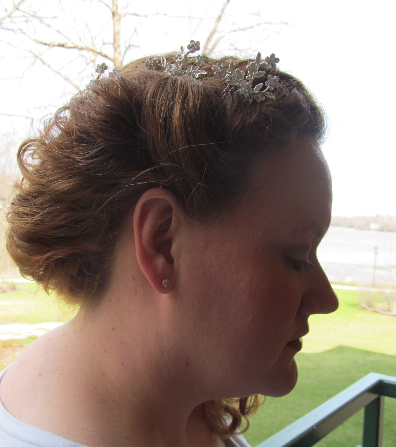 Hair Comb Rhinestone Floral Motif