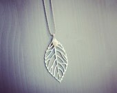 Leaf necklace (silver)