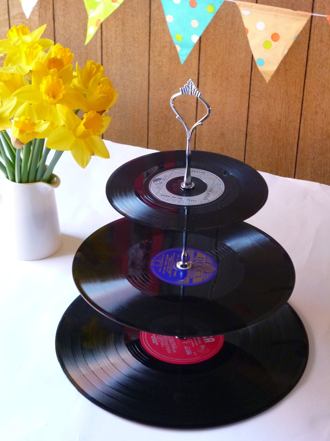 Wedding Party Cake Stand 3-tier Vintage Vinyl Record Retro Celebration Server Easter Garden Party Cakestand