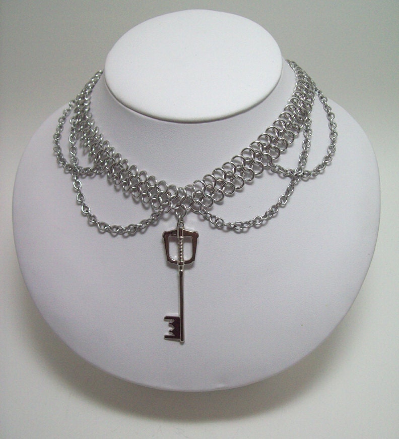 kingdom heart, necklace, keyblade, chainmaille, geekery, geeky jewelry, keyblade necklace, geek, video game