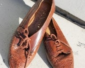 ViNtAgE 80s pierced leather OXFORDS sienna brown LACE UP flats size 6 // a202