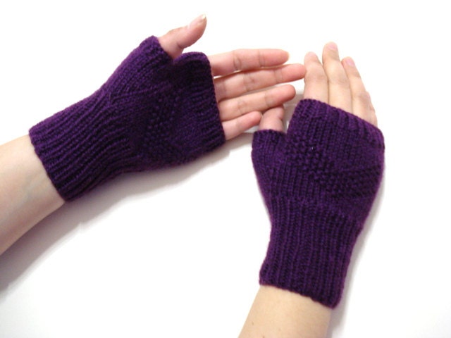 Gloves, Knit Fingerless Gloves, Adult fingerless gloves, Wrist warmer, Winter gloves, winter gifts, Purple Gloves