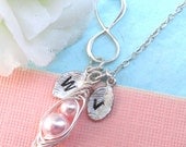Personalized Silver Infinity peas in pod  Necklace - Sterling Silver - Monogrammed Leaves. Mother gift, sister gift, best friend gift.