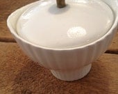 Vintage Creme Bowl with lid 