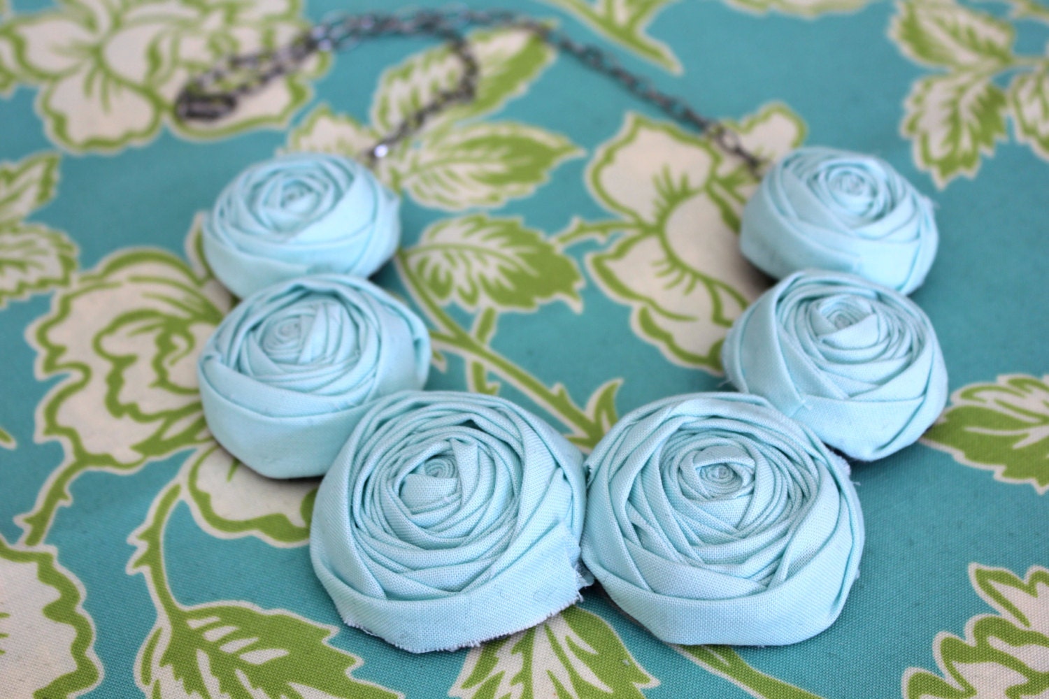 Rosette Necklace- Ice