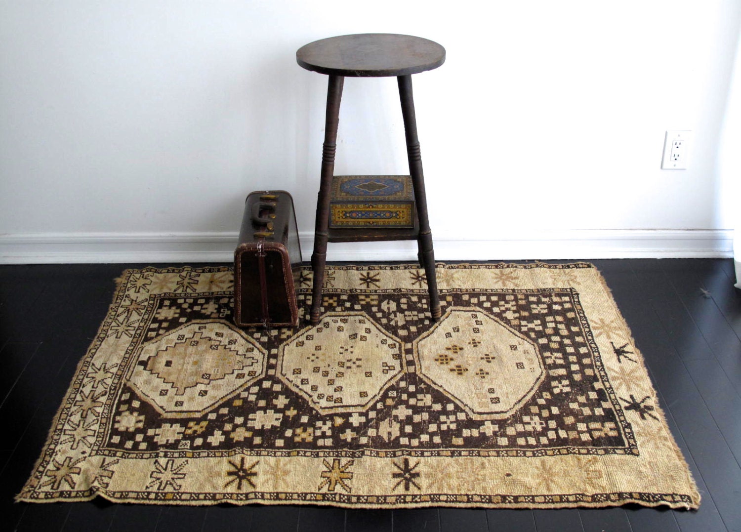 Vintage Persian Rug - Antique Kilim Floor Rug - Turkish Area Rug - Berber Style Rug