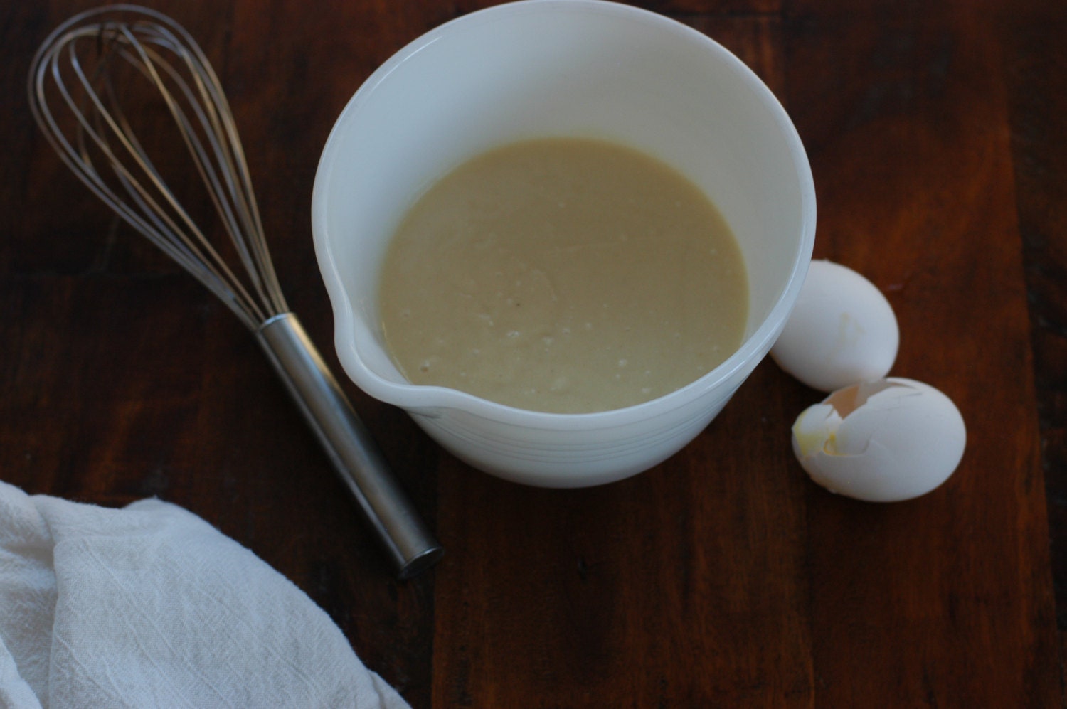 VIntage Pyrex Milk Glass Mixing Bowl