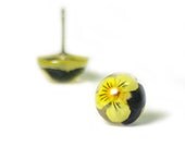Flower Earrings- Real Flower Earrings- Flower Jewelry- Resin Jewelry- Post Earrings- Stud Earrings