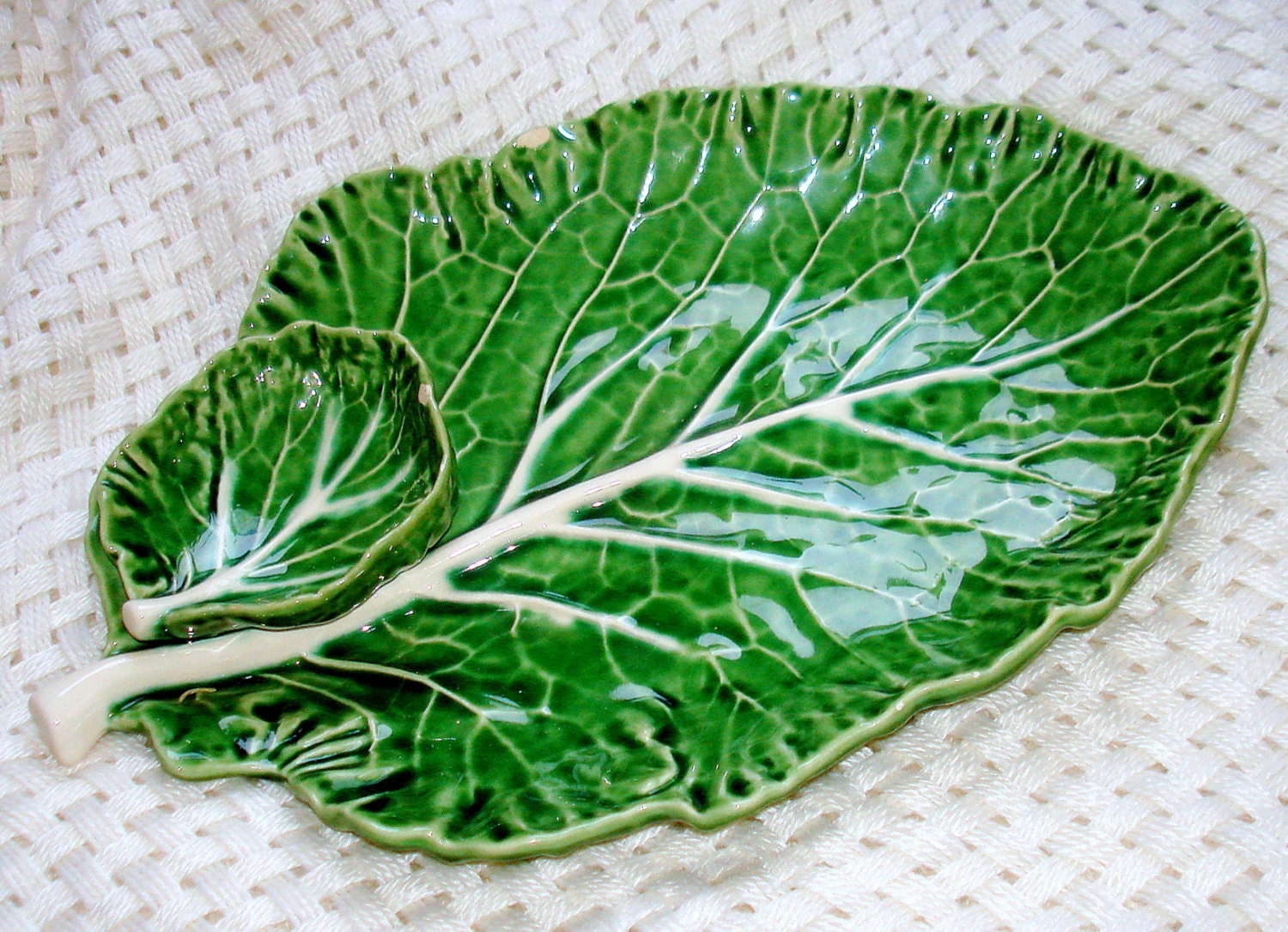 Vintage Green Cabbage Leaf Tray.  Attached Cup.  Ceramic