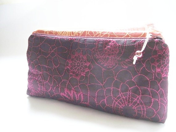 Wedding Clutch Set of 5 Bridesmaids Gift Bags Cosmetic Purses in Burgundy Red