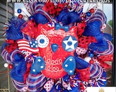 Patriotic Owl with Stars Wreath