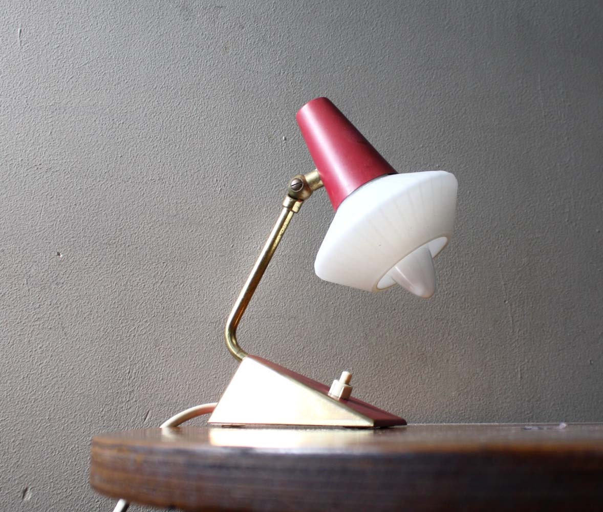 Vintage 1970s Table Lamp. Wedge Shaped Base.  Gold Mauve Red and White Details. Vintage Lighting. Minimalist. Geometric