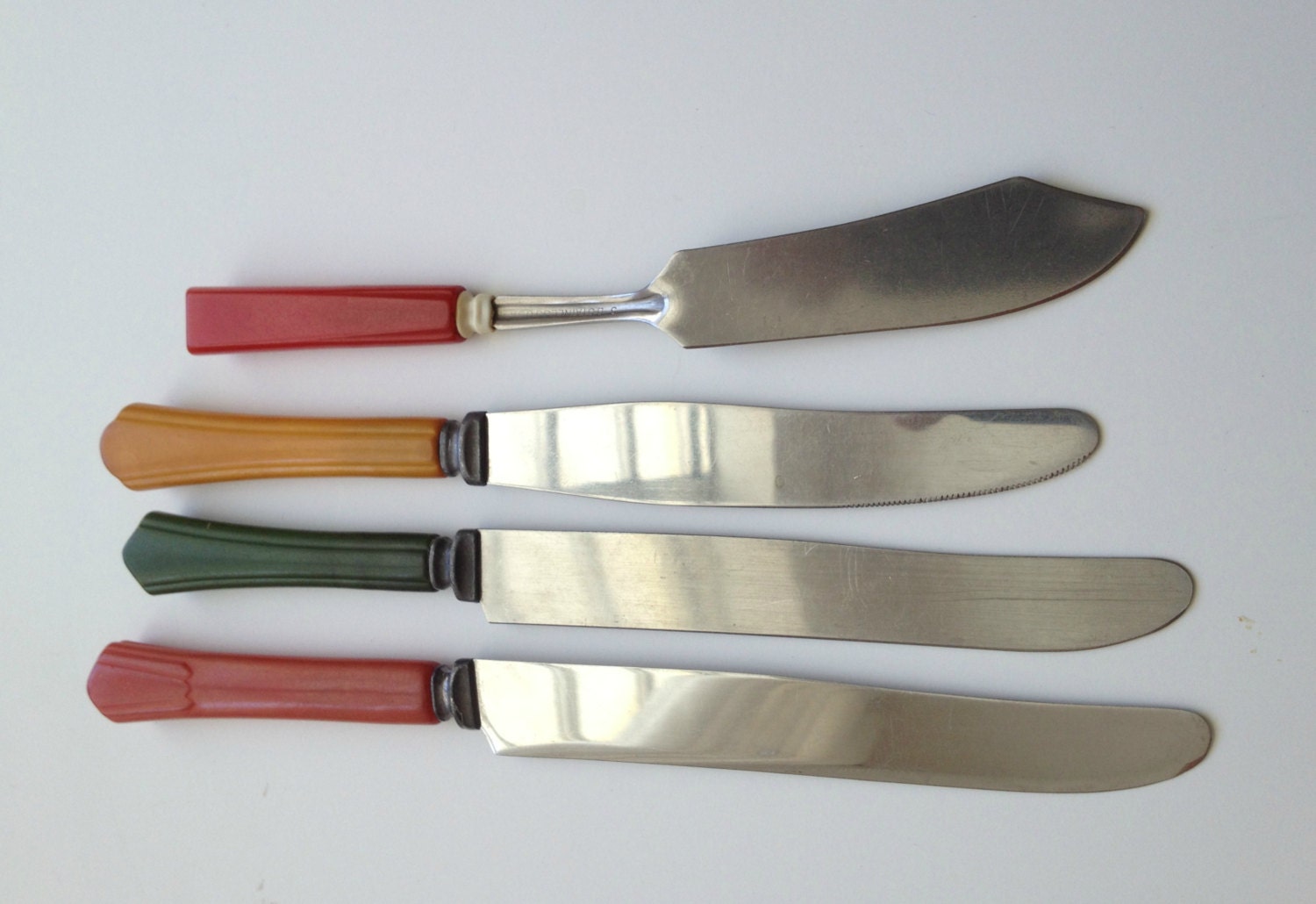 Vintage Bakelite Handle Knives / Deco Collection of by LUXURYLIFE