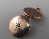 VICTORIAN LOCKET. gold filled locket. 1880 pendant. vintage. partsforyou No.001179