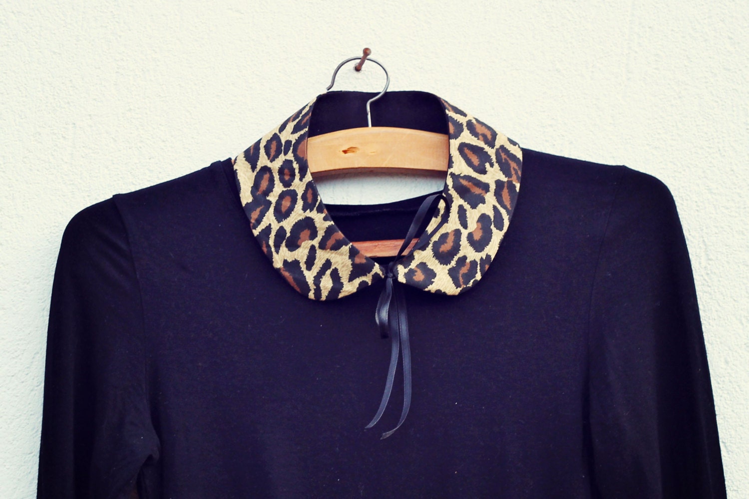 Detachable black and leopard print mini peter pan collar with black ribbon closure - Made to order